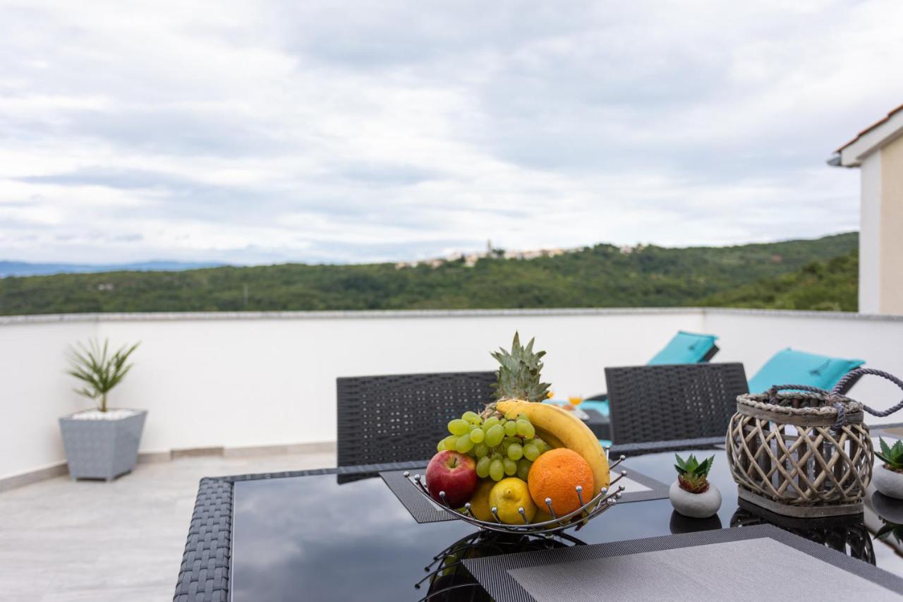 Apartment Ivan Sveti Ivan Dobrinjski Zewnętrze zdjęcie